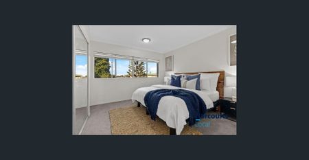 Pretty. Comfy and Already Homey! - Photo 3