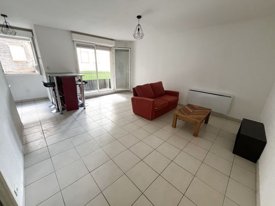 Location Appartement 2 pièces 42m² ONET LE CHATEAU 12850 - Photo 1