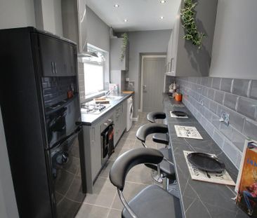 1 bedroom in a house share to rent - Photo 6