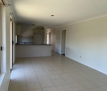 Your Next Family Home Awaits in North Mackay! - Photo 1