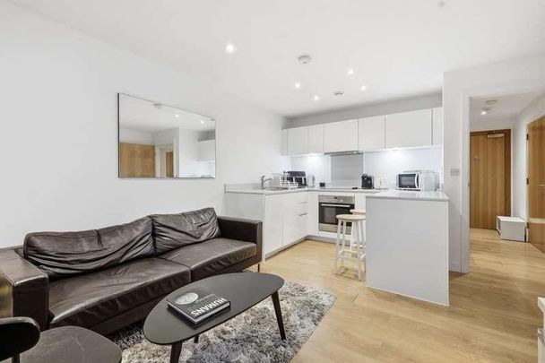 Yeo Street, Bow, E3 - Photo 1