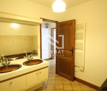 Location Appartement 2 pièces 62m² LOUHANS 71500 - Photo 5