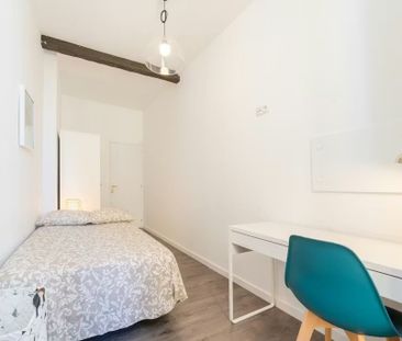 Carrer de Santa Teresa, Valencia, Valencian Community 46001 - Photo 3