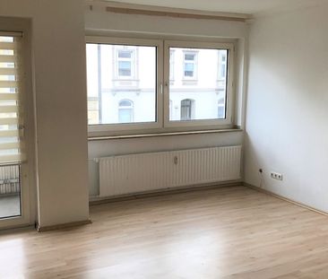 Schöne, helle 3 Zimmer Wohnung mit Balkon - Foto 5