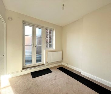 3 bedroom maisonette to rent - Photo 4