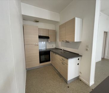 Location Appartement 1 pièce 35m² - Photo 2