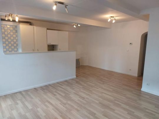 Appartement te huur - Photo 1