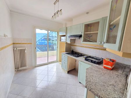 Location Appartement 2 pièces 50m² NICE 06000 - Photo 2
