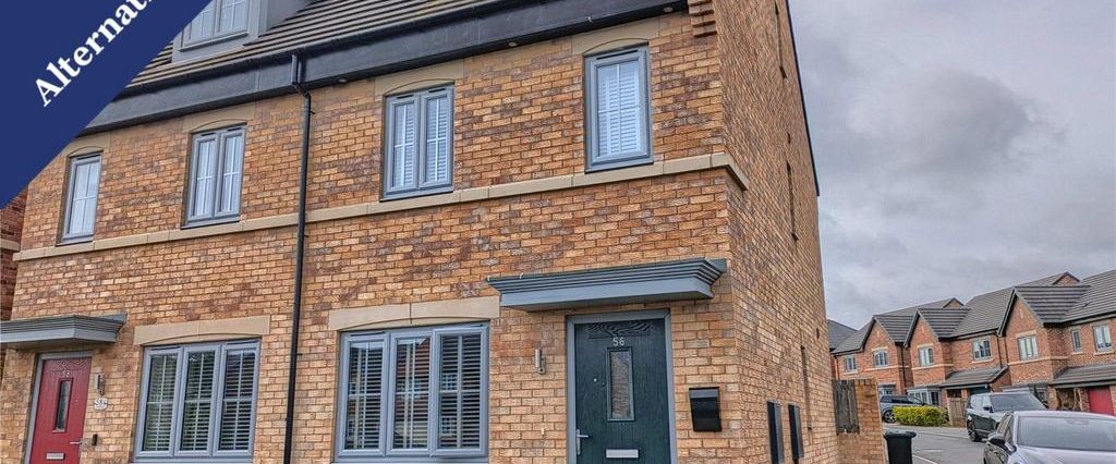 3 bedroom semi-detached house to rent - Photo 1