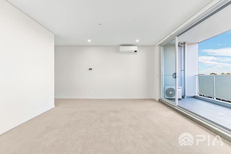 Apartment Beside Holroyd Park – Exceptional Lifestyle Opportunity - Photo 5