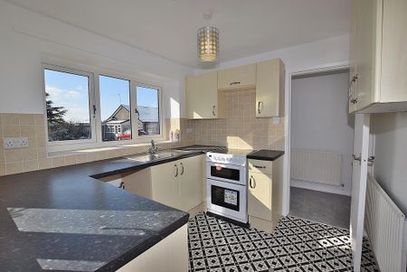 2 bedroom detached bungalow to rent - Photo 4