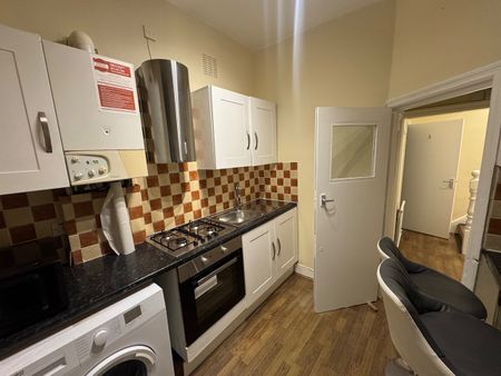 2 Bed Maisonette, Melfort Road, CR7 - Photo 5