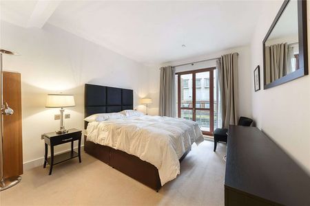 Stylishly furnished one bedroom flat in a prestigious development in Knightsbridge with 24hr concierge, pool and gym facilities. - Photo 5