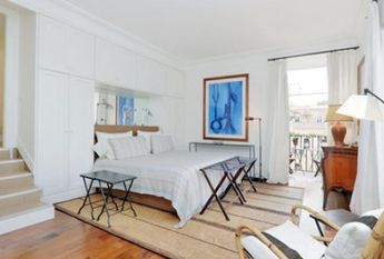 Attic-Spagna: 250mq. Duplex Penthouse located in 15th century Historical Building. Large double living room with fireplace, study, 3 bedrooms, 3 baths, spectauclar entertaining room with 360° views of antique Rome, rooftops and Cupoa’s. Ref #120