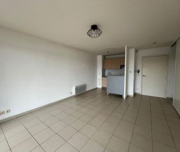 Location Appartement 2 pièces 45m² AMFREVILLE LA MI VOIE 76920 - Photo 2