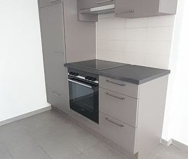 Bel appartement de 2 pièces 1/2, à louer au coeur de Monthey ! - Photo 3