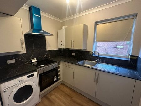 Hilton Road, Nottingham, NG3 - Photo 4