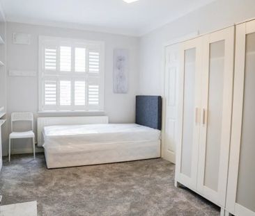 Phibsborough Road, Dublin - Photo 1