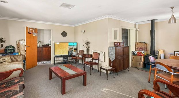 Family Home in Highland Park! - Photo 1