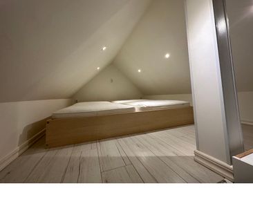 Sjövägen, Solna - Photo 1