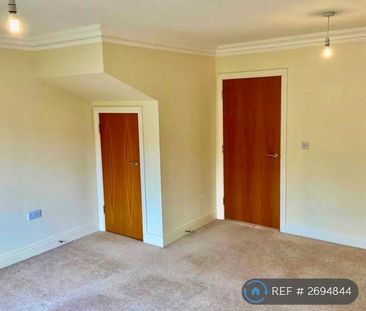 2 bedroom semi-detached house to rent - Photo 3