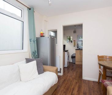 5 bedroom house to rent - Photo 2