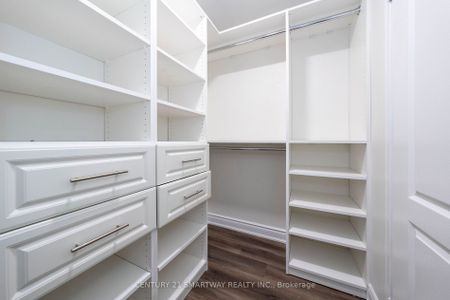 For Lease - 3424 Angel Pass Drive, Mississauga, Ontario - Photo 5