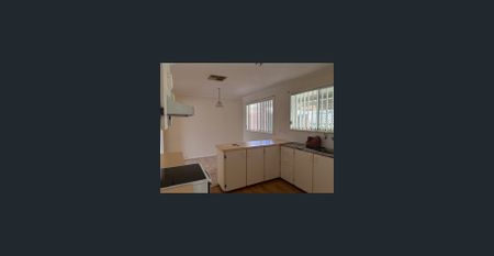 Comfortable Family Living in a Convenient Location - Photo 5