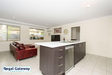 2 Lagoon Pass, BALDIVIS WA 6171 - Photo 4