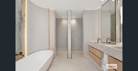 Exceptional Dual-Level Harbourfront Luxury in Exclusive Vaucluse Residence - Photo 4