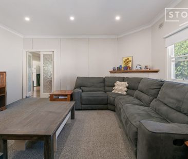 Two bedroom unit - Photo 1