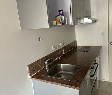 Studio unit - Photo 1