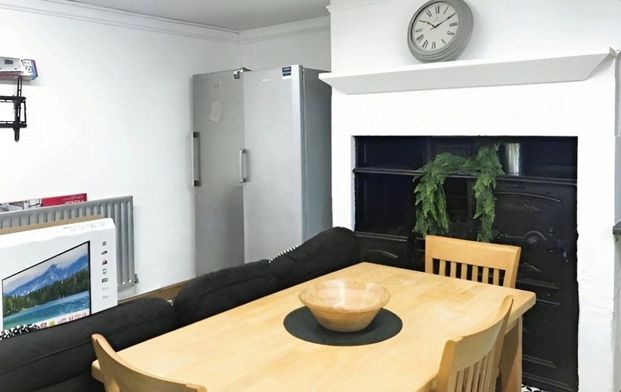 Trinity Street, Huddersfield, HD1 - Photo 1