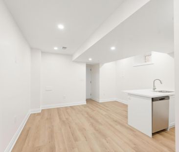 For Lease - 187 Oak Avenue Unit# LOWER, Hamilton, Ontario - Photo 2