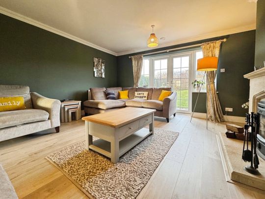 Wansdyke Road, Great Bedwyn, Marlborough, Marlborough, SN8 - Photo 1