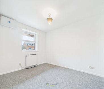 Long Acre Court, Portsmouth, PO1 - Photo 2