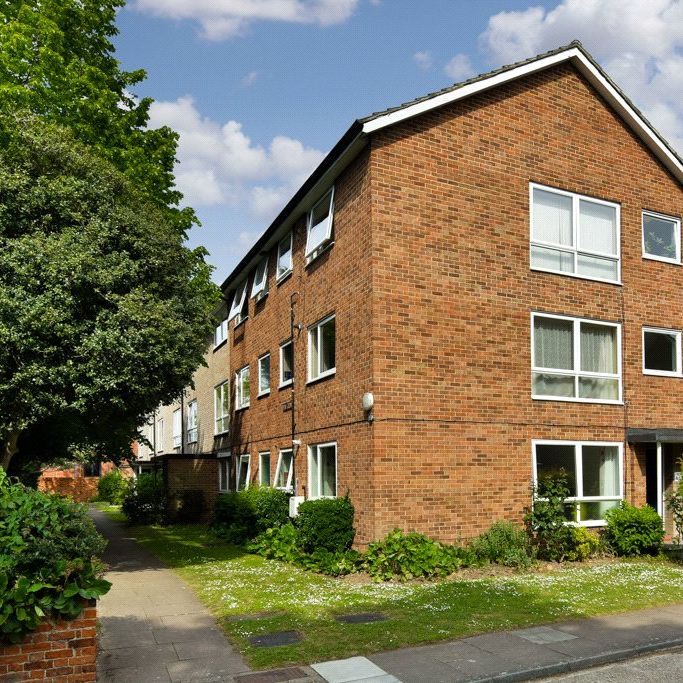 Exeter Court, Maple Road, Surbiton, KT6 - Photo 1