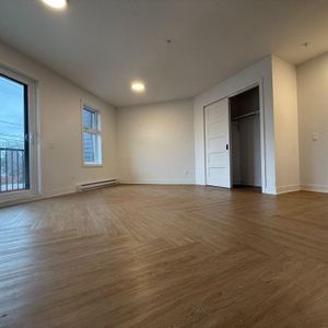 Spacieux 3 ½ à louer - Photo 2