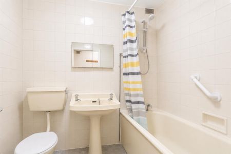 1 bedroom Flat To Let Total Size: 441 SQ FT - Photo 4