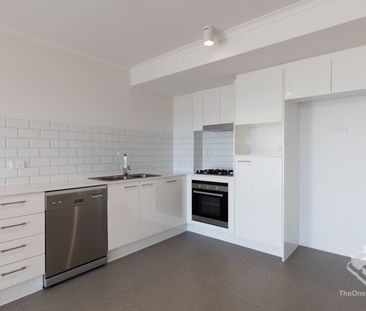 North-Facing Bright Airy & Fabulous - Photo 2