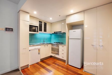 303/340 Russell Street, Melbourne VIC 3000 - Apartment For Rent | Domain - Photo 4