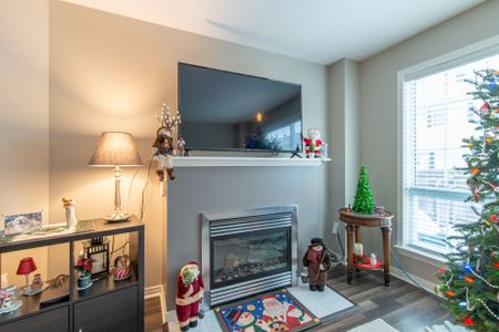 For Lease - 460 Templeford Avenue, Kanata, Ontario - Photo 2