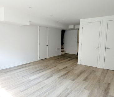 1170 Place d'Aiguillon, H7E 3V1, H7E 3V1, Laval - Photo 4