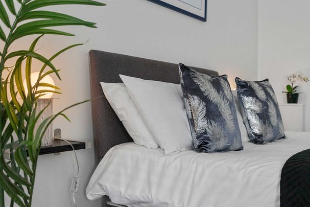 Magdalen Street - Photo 1