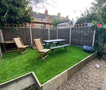 68 Paget Street - Golden Stable with 6 EnsuitesLoughborough - Photo 5