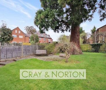 Yorke Gardens, Reigate, RH2 - Photo 4