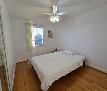 For Lease - 68 Monkton Avenue, Toronto, Ontario - Photo 6