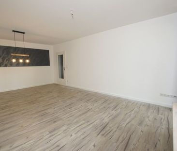 Gemütliche 2-Zimmerwohnung mit Tiefgarage in Oelde zu vermieten! - Photo 1