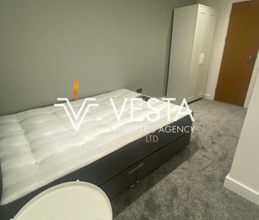 6 bedroom terraced house to rent - Photo 5