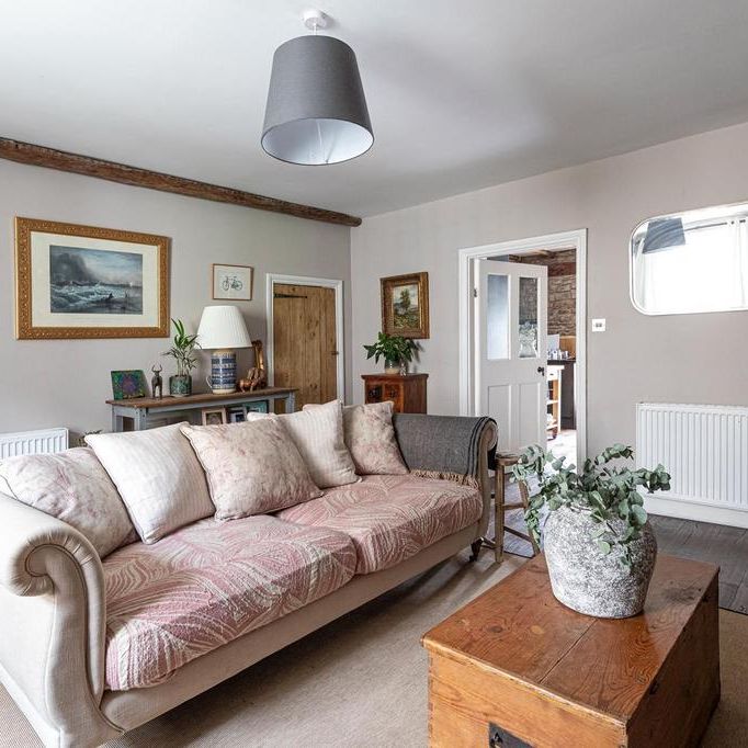 3 bedroom village house to rent - Photo 1